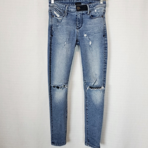rta distressed skinny jeans
